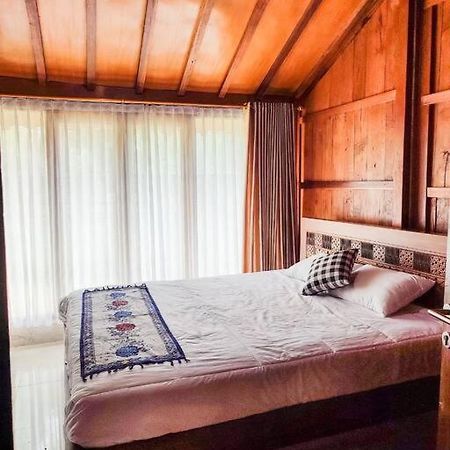 Ndalem Arsita Villa Yogyakarta Kültér fotó