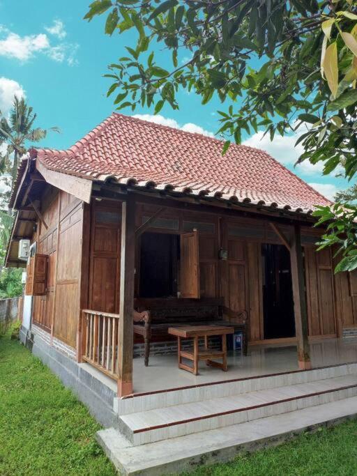 Ndalem Arsita Villa Yogyakarta Kültér fotó